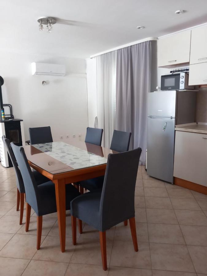 Apartman Nika Ražanac Eksteriør billede